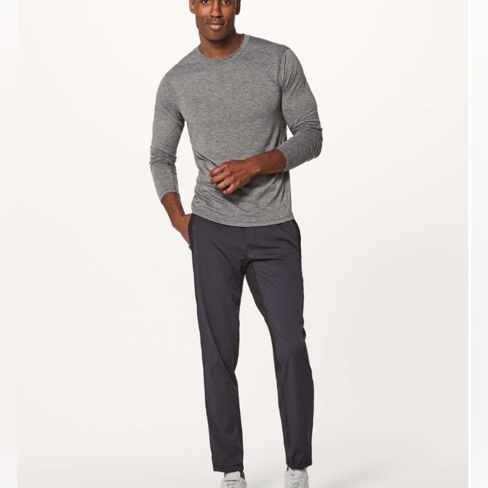 Like New Lululemon Athletica Great Wall Pant Dark Gray, Medium, Versatile